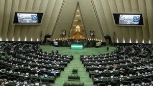 بررسی طرح کاهش ساعت کاری در مجلس