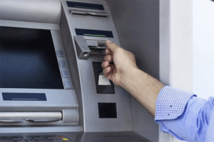 سقف برداشت وجه نقد از خودپردازهای مبادی مرزی افزایش یافت