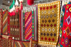 ایذه در آستانه ثبت به عنوان شهر ملی گلیم