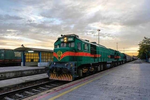 نرخ بلیت قطارهای اربعین ثابت می‌ماند/ تعیین نرخ بلیت اتوبوس مشابه پارسا